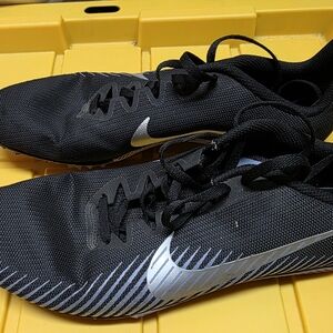 Nike Black and Silver Mesh Training Sneakers